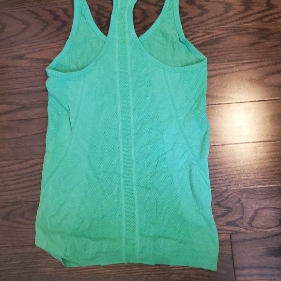 Top - Picture 4 of 4